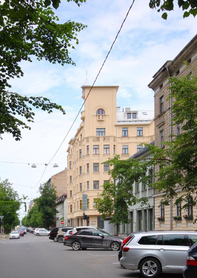 Quiet And Spacious Home In Historic Riga Exterior foto